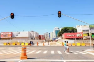 Obra em túnel de Taguatinga avança e Ibaneis libera Avenida Comercial