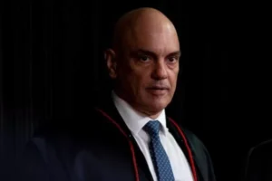 Lula e Bolsonaro terão direitos de resposta julgados pelo TSE neste sábado